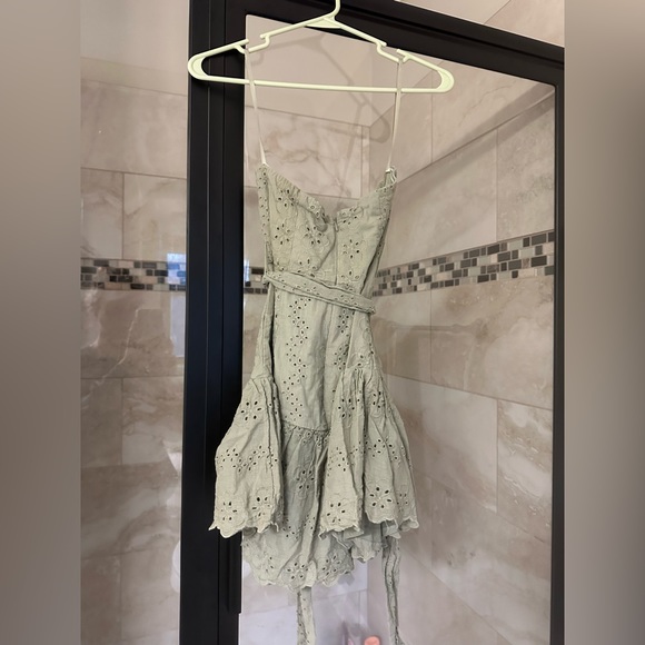 Nwt Selfie Leslie - Mika and Gala xs - pistachio green dress - Picture 2 of 3